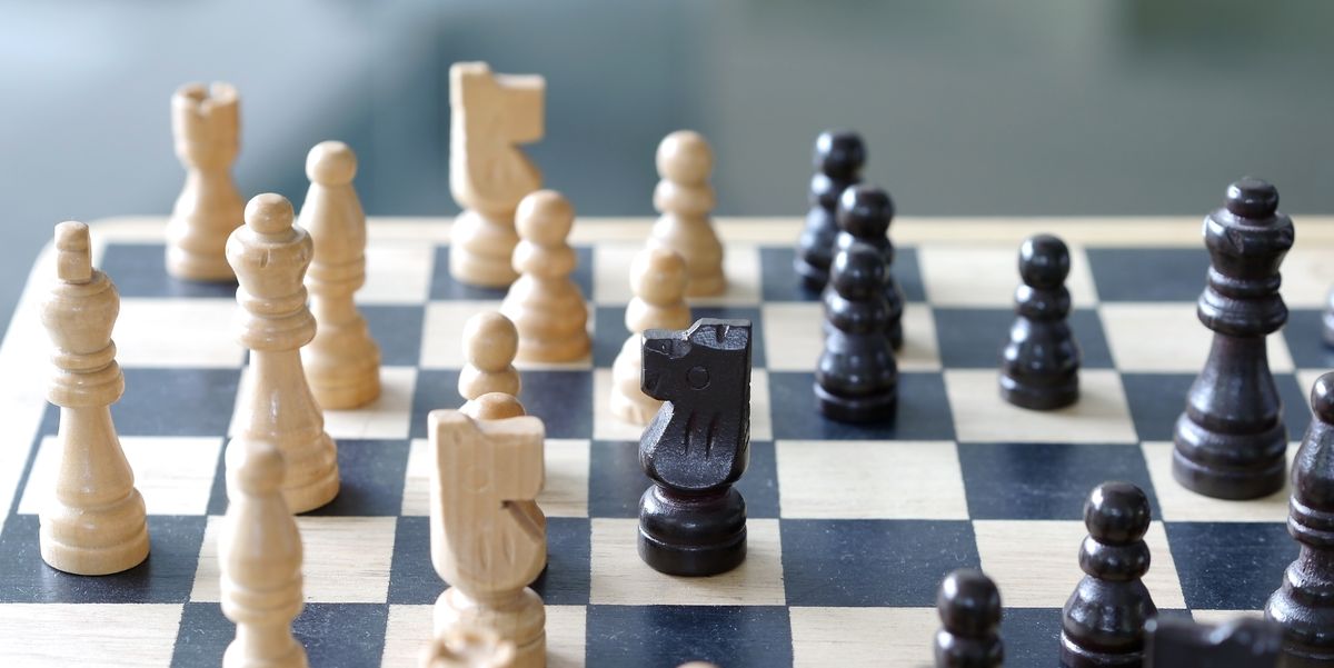 Amazon Supposedly Asked Interview Candidates to Solve This 'Chess Board' Probability Puzzle